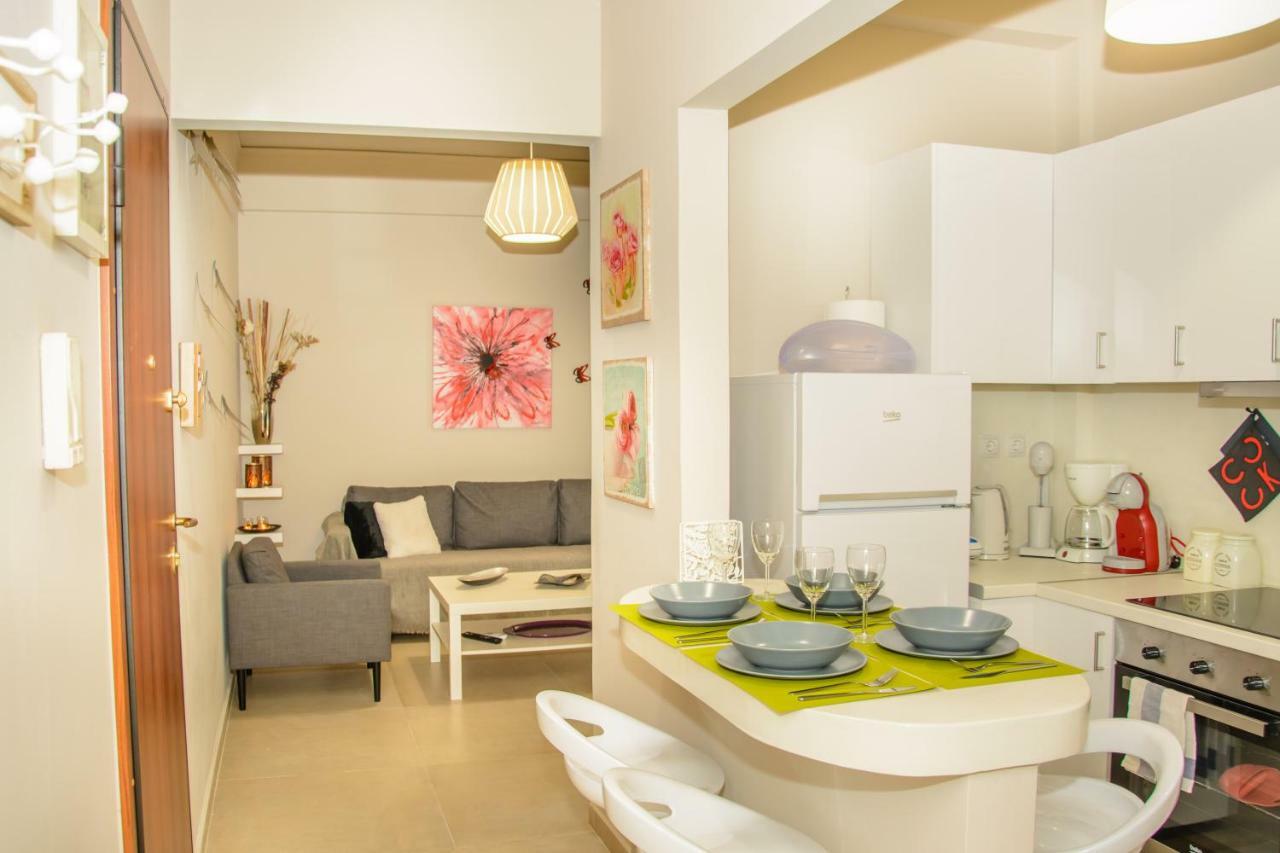 Neighborly Nest - Apartment In The Heart Of Atina Dış mekan fotoğraf