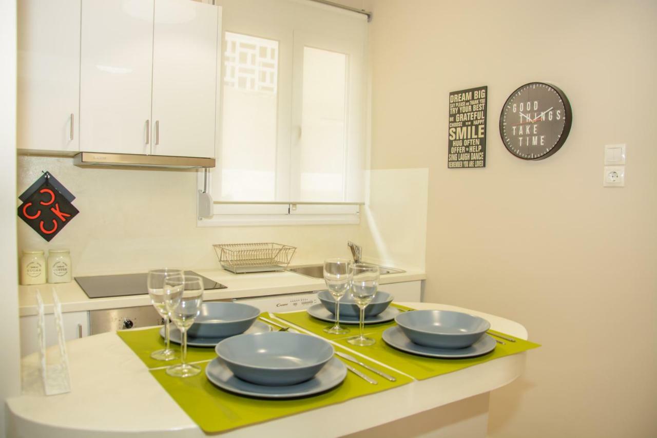 Neighborly Nest - Apartment In The Heart Of Atina Dış mekan fotoğraf