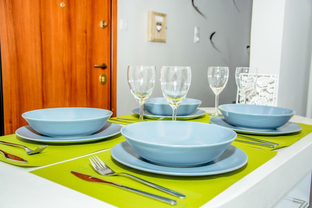 Neighborly Nest - Apartment In The Heart Of Atina Dış mekan fotoğraf