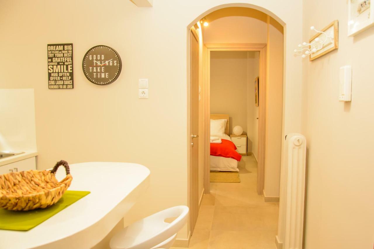 Neighborly Nest - Apartment In The Heart Of Atina Dış mekan fotoğraf